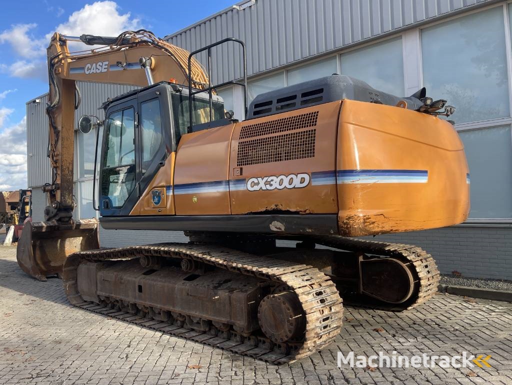 CASE CX 300 D       2017