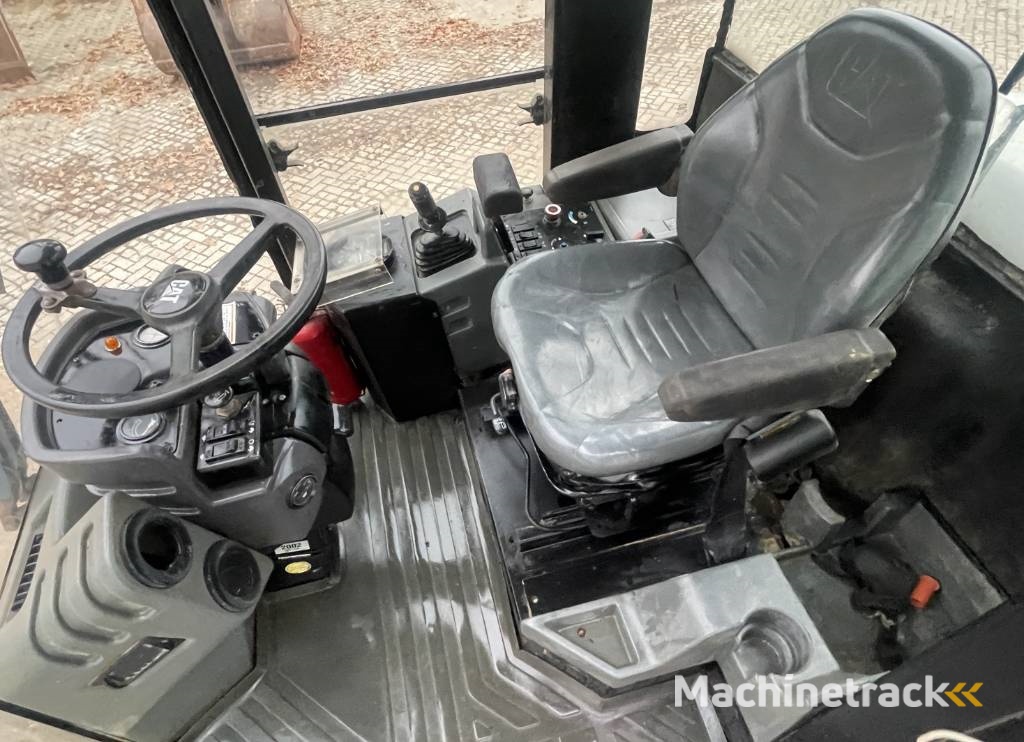 CAT CS 663 E      2002