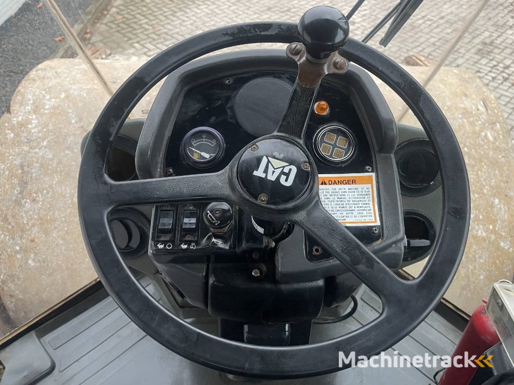 CAT CS 663 E      2002