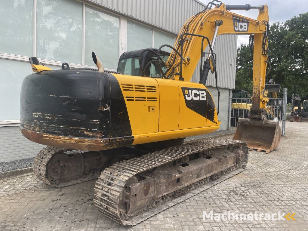 JCB JS 220 N LC      2012    CE