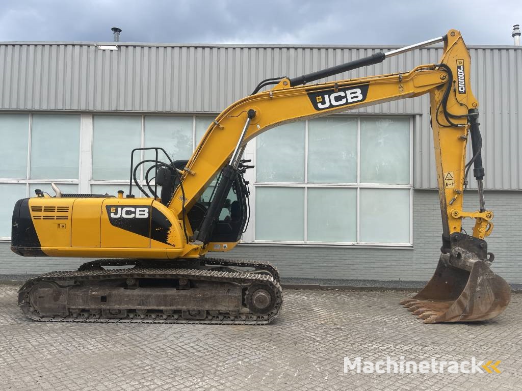 JCB JS 220 N LC      2012    CE