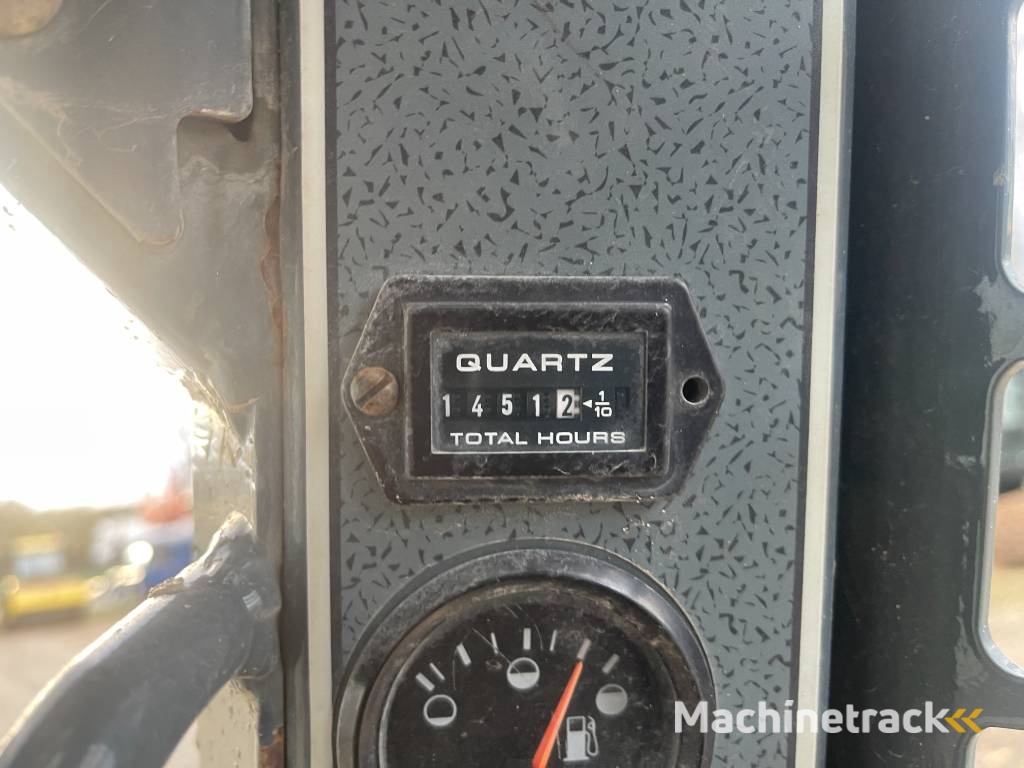 Gehl 3840 E     2015