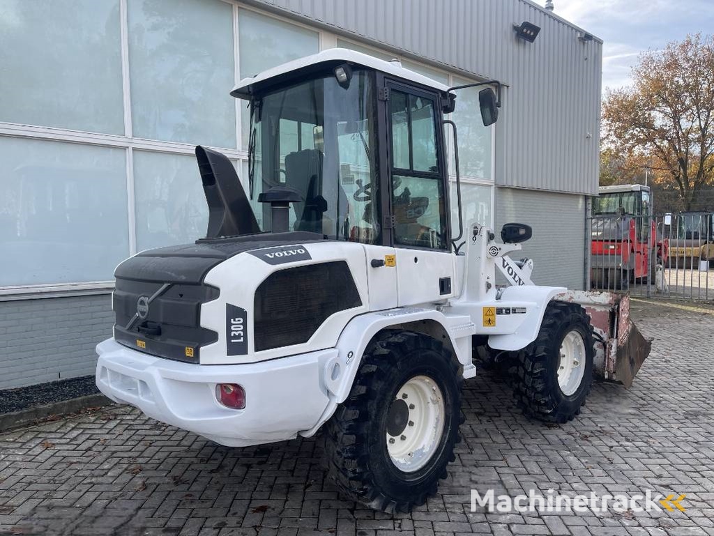 Volvo L 30 G  2020   CE