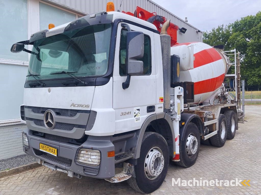 Mercedes-Benz Actros 3241  Putzmeister M24/3  2013 8X4