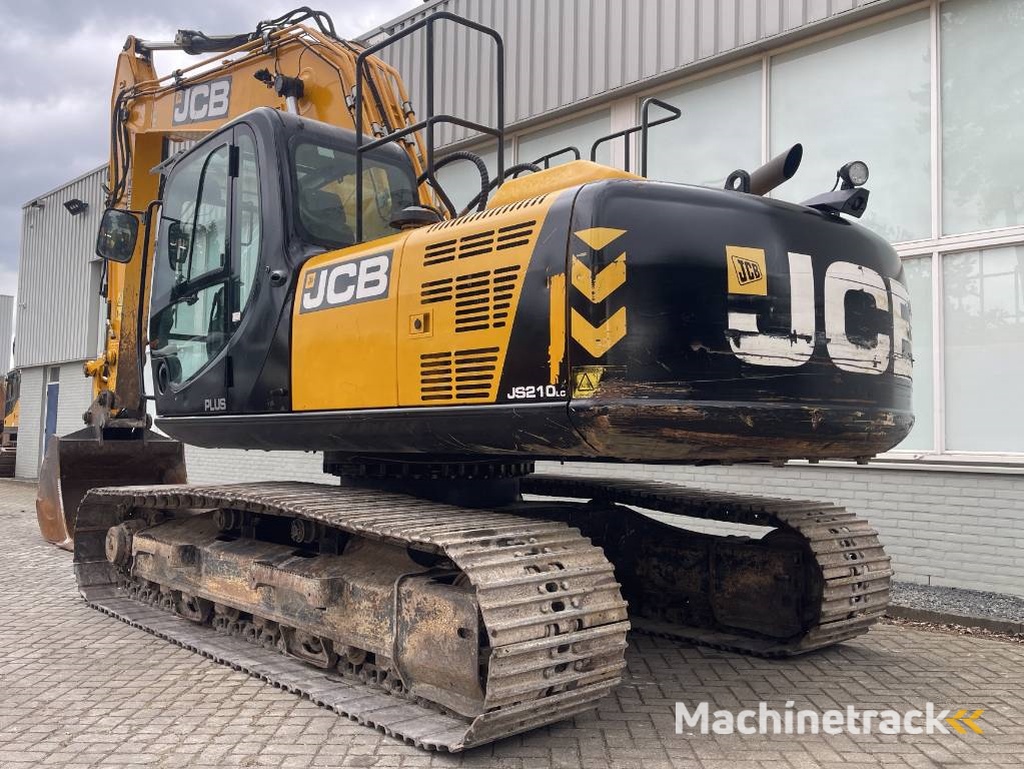 JCB JS 210 LC    2017