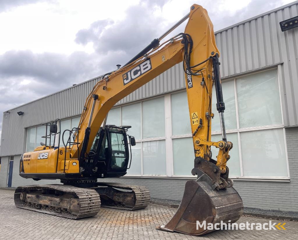 JCB JS 210 LC    2017