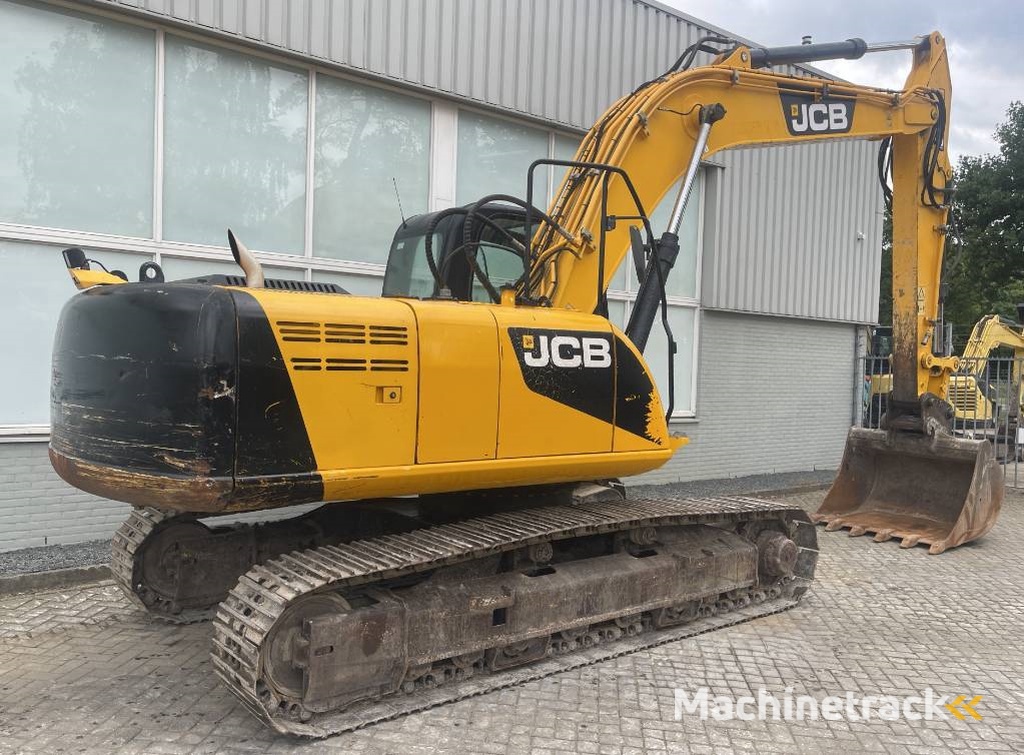 JCB JS 220 N LC      2012    CE