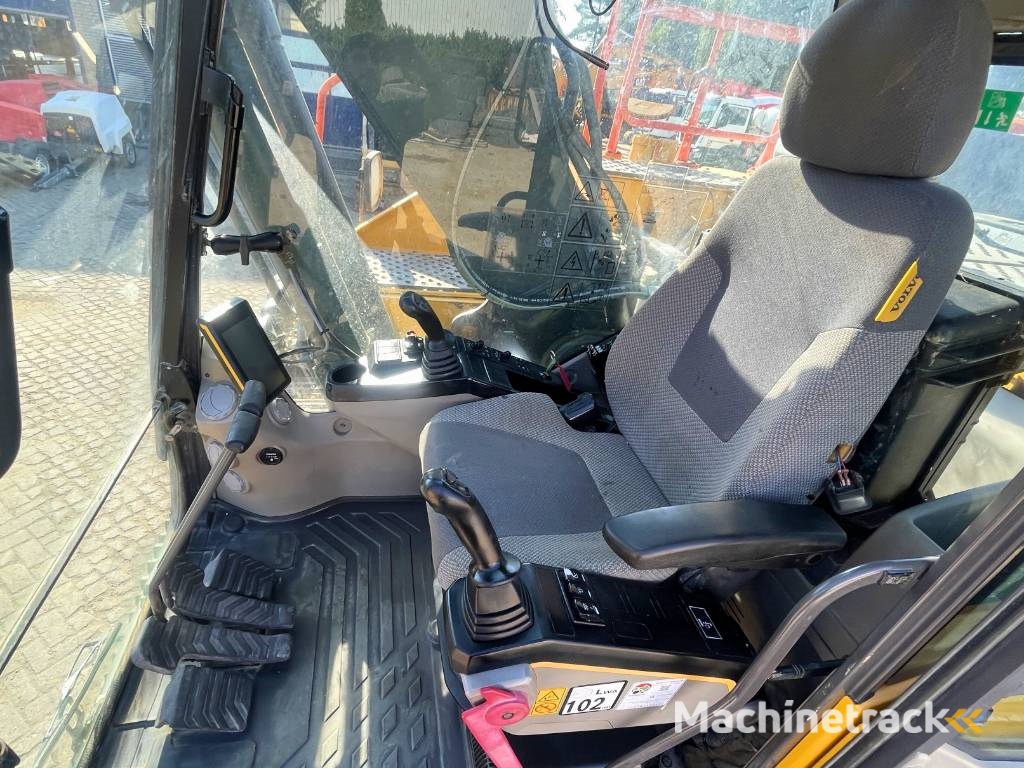 Volvo EC 220 EL    2016   TOPCON 3D GPS