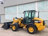 Minituur van CAT 906 M     2016