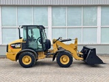 Minituur van CAT 906 M 2016