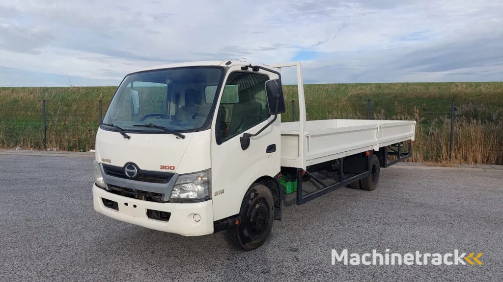 Hino XZU730L 8,5 TON GROSS