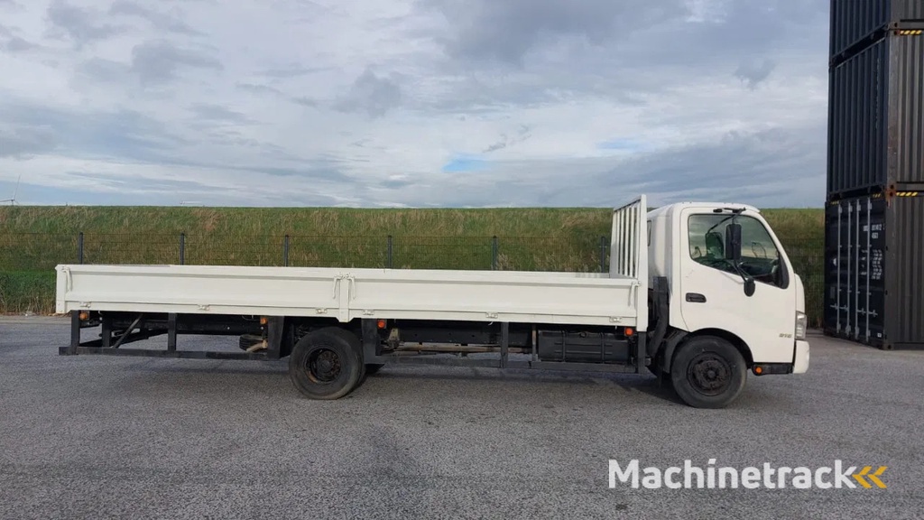 Hino XZU730L 8,5 TON GROSS