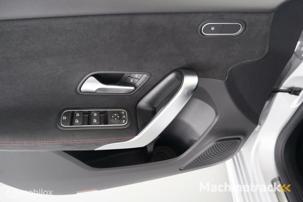 Mercedes A-klasse 200 Business Solution AMG NL-auto|nav|cam|18inch