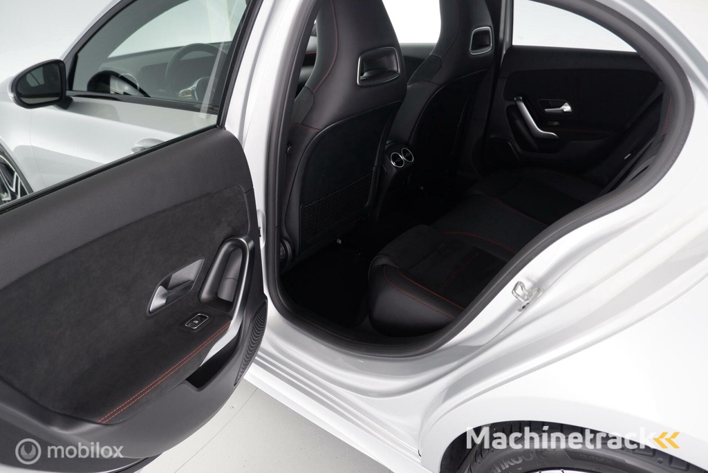 Mercedes A-klasse 200 Business Solution AMG NL-auto|nav|cam|18inch