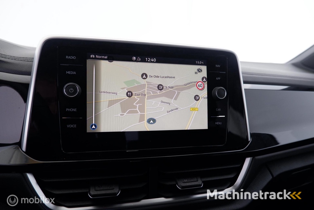 Volkswagen T-Roc 1.5 TSI 150PK Automaat R-Line trekhaak|IQ.led|ErgoActiv|nav|lmv17