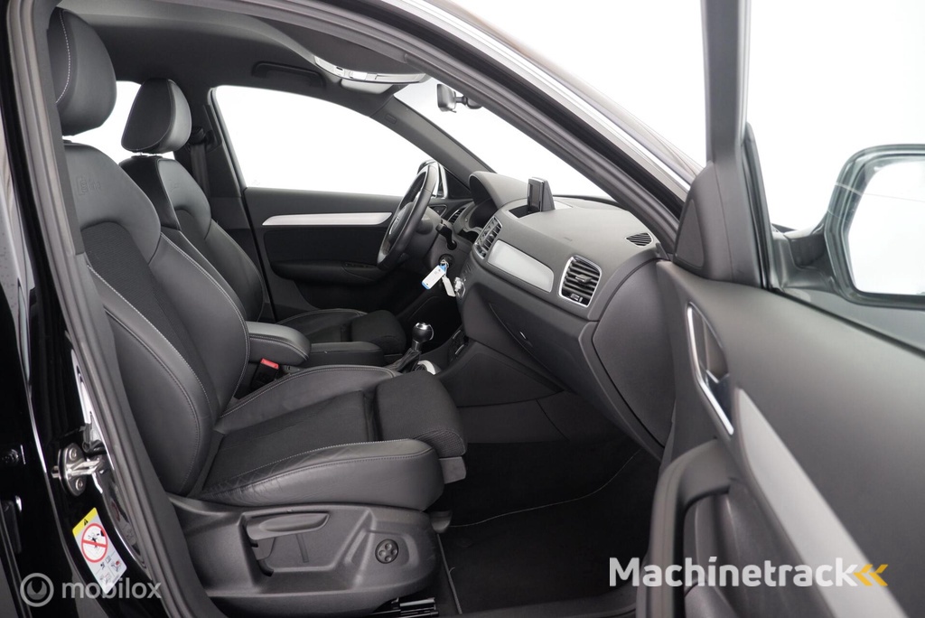 Audi Q3 1.4 TFSI 150PK Automaat S-line Sport Advance Sport trekhaak|stoelverw.|pdc|lmv18