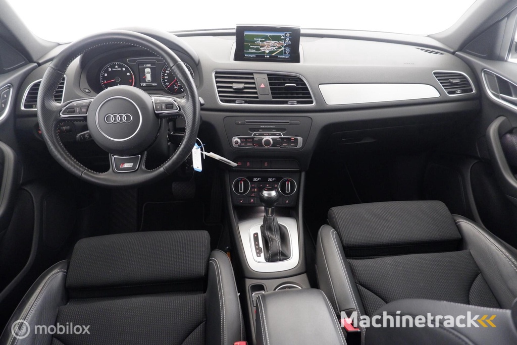 Audi Q3 1.4 TFSI 150PK Automaat S-line Sport Advance Sport trekhaak|stoelverw.|pdc|lmv18