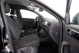 Minituur van Volkswagen T-Roc 1.5 TSI 150PK Automaat R-Line trekhaak|IQ.led|ErgoActiv|nav|lmv17