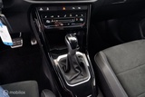 Minituur van Volkswagen T-Roc 1.5 TSI 150PK Automaat R-Line trekhaak|IQ.led|ErgoActiv|nav|lmv17