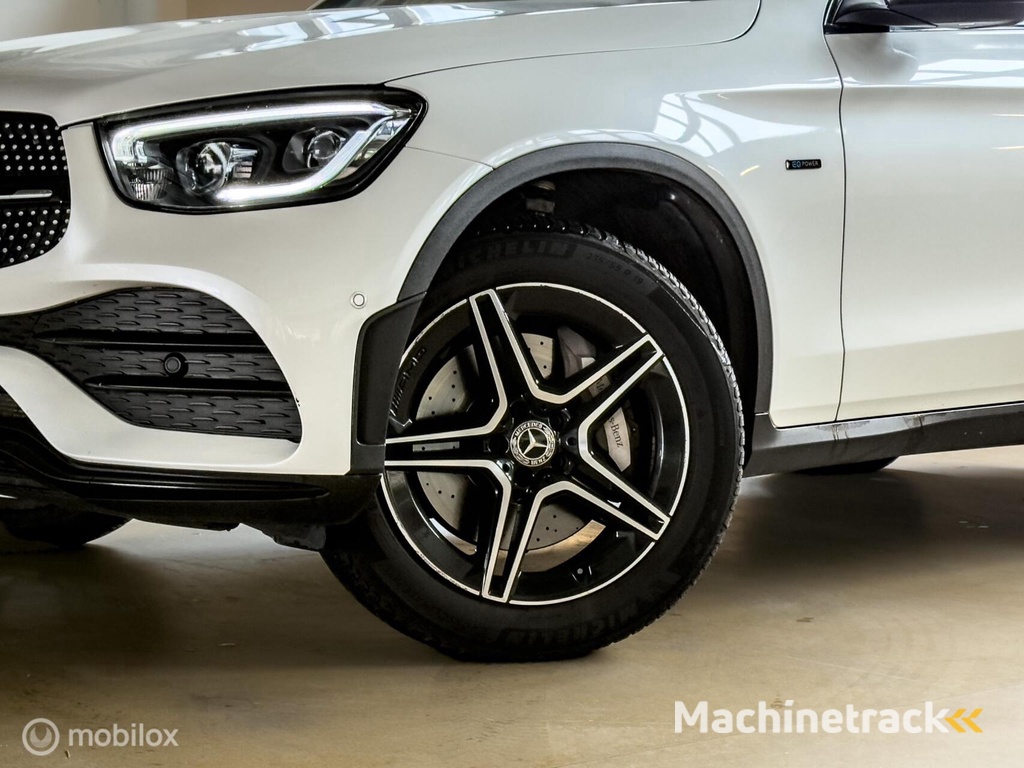 Mercedes GLC-klasse 300e 4MATIC AMG Line|Pano|Sfeer|Trekhaak
