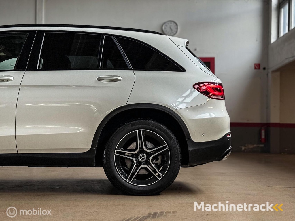 Mercedes GLC-klasse 300e 4MATIC AMG Line|Pano|Sfeer|Trekhaak