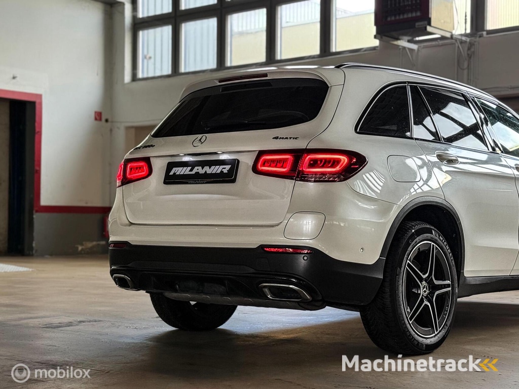 Mercedes GLC-klasse 300e 4MATIC AMG Line|Pano|Sfeer|Trekhaak