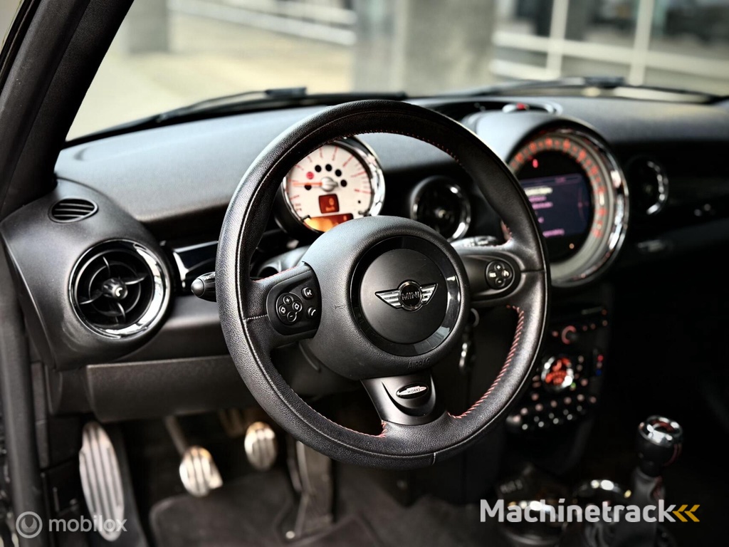 Mini Mini 1.6 Cooper S | JCW |Pano|H&K audio|Stoelverwarming