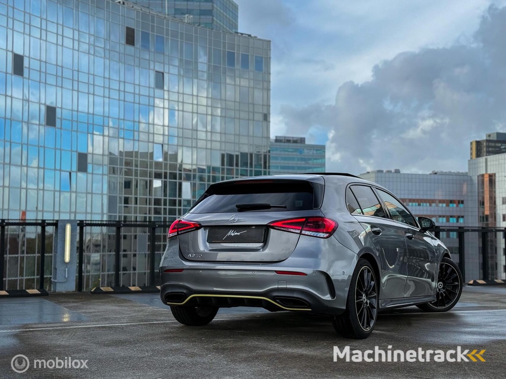 Mercedes A-klasse 250 AMG Line Edition 1 |Pano |Sfeer|19” LM