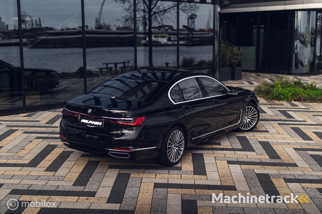 BMW 7-serie 745e High Executive|Pano|Laser|Massage|H&K|HUD