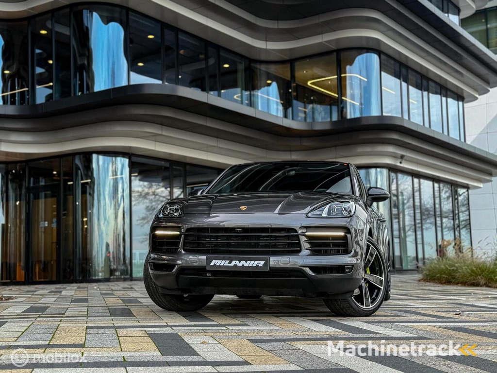 Porsche Cayenne Coupé 3.0 E-Hybrid Pano|Sport chrono|Luchtvering