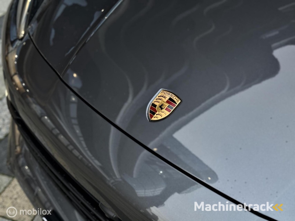 Porsche Cayenne Coupé 3.0 E-Hybrid Pano|Sport chrono|Luchtvering