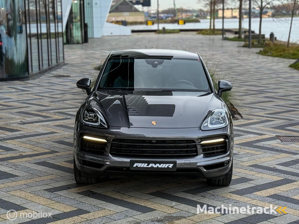 Porsche Cayenne Coupé 3.0 E-Hybrid Pano|Sport chrono|Luchtvering