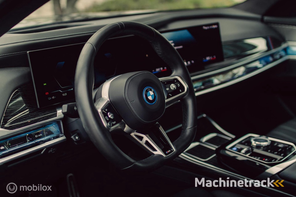 BMW i7 xDrive60 106 kWh|Theatre screen|Skylounge|Massage|HUD