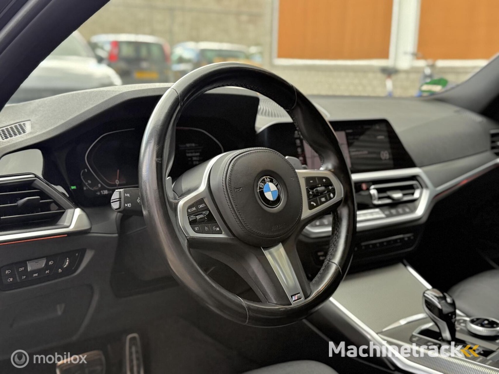 BMW 3-serie 320i M-Sport |Pano|Headup|Sfeer|Leder|Carplay