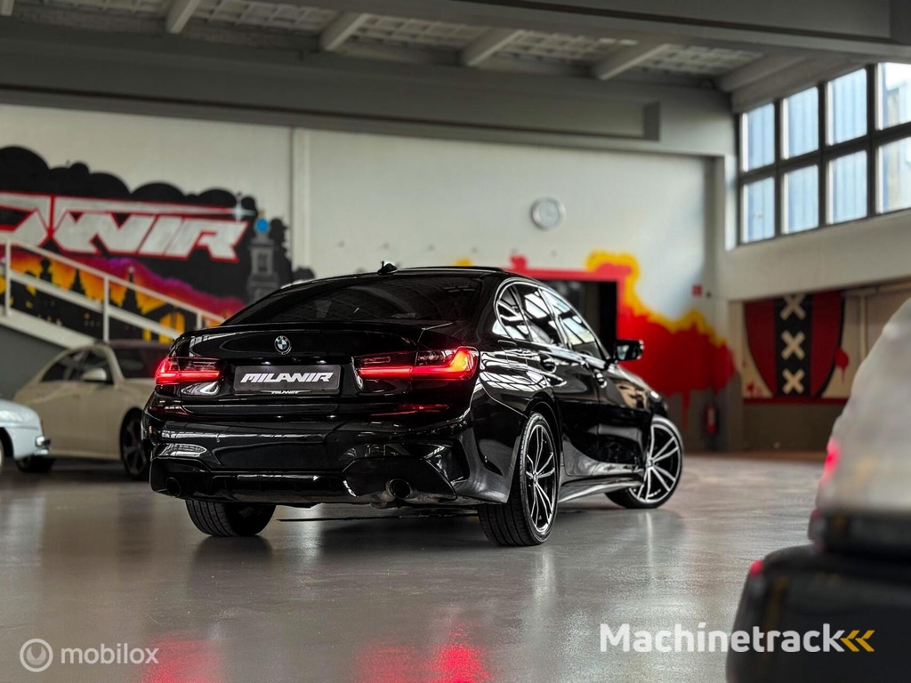 BMW 3-serie 320i M-Sport |Pano|Headup|Sfeer|Leder|Carplay