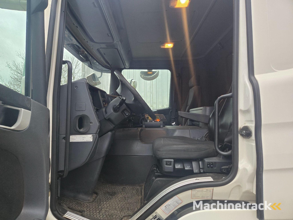 Scania P360 6X2 NTM 19.5m³ + VINCH