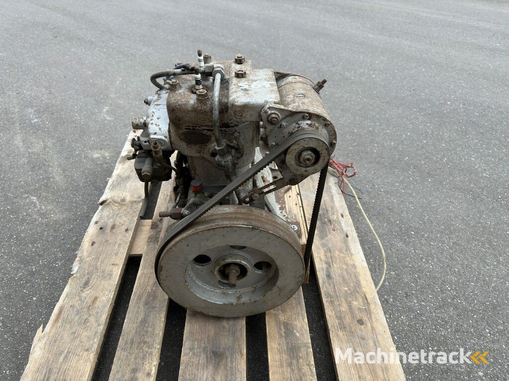 Volvo Penta C-10 bootmotor benzine 10pk
