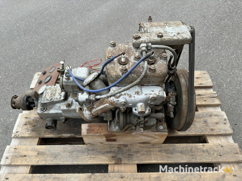 Volvo Penta C-10 bootmotor benzine 10pk