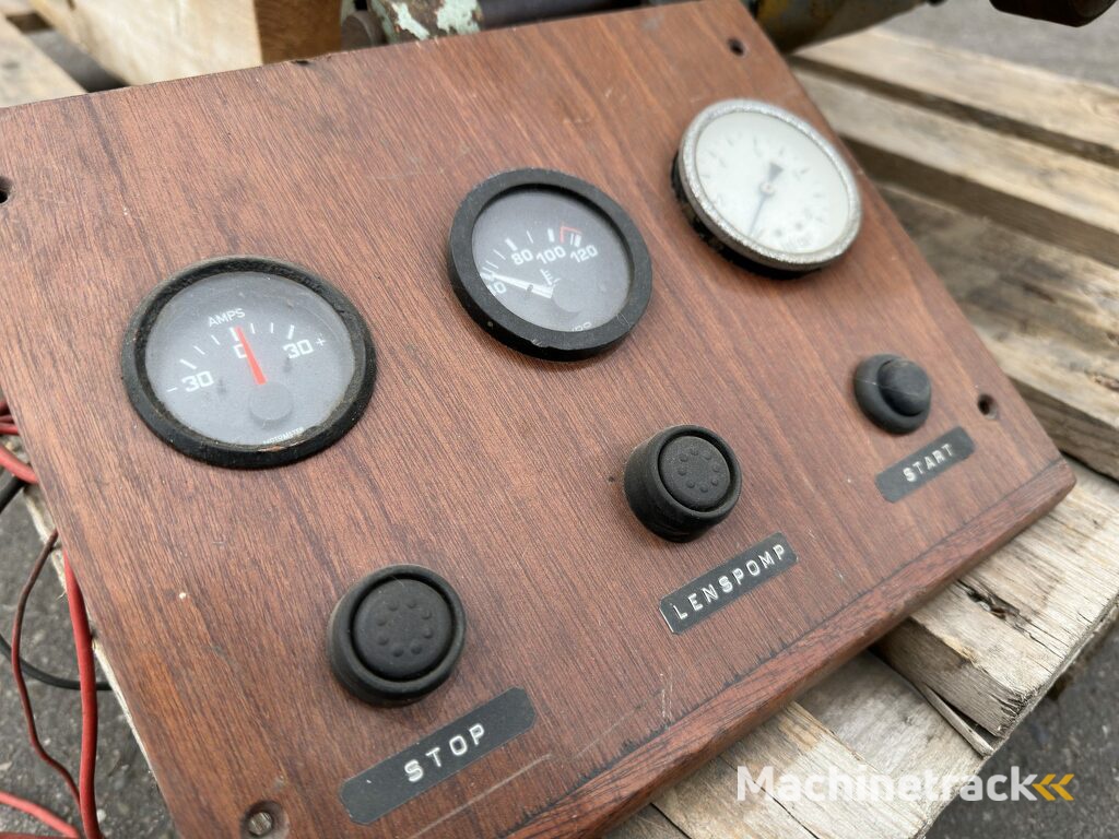 Volvo Penta C-10 bootmotor benzine 10pk