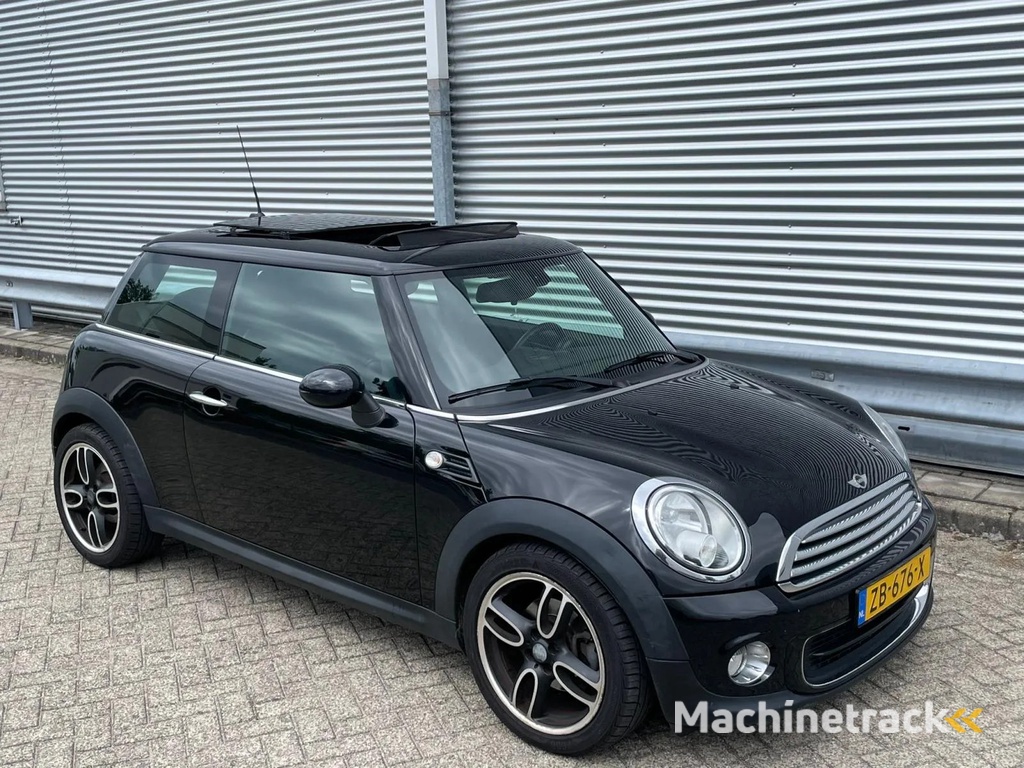 MINI Mini 1.6 One Chili