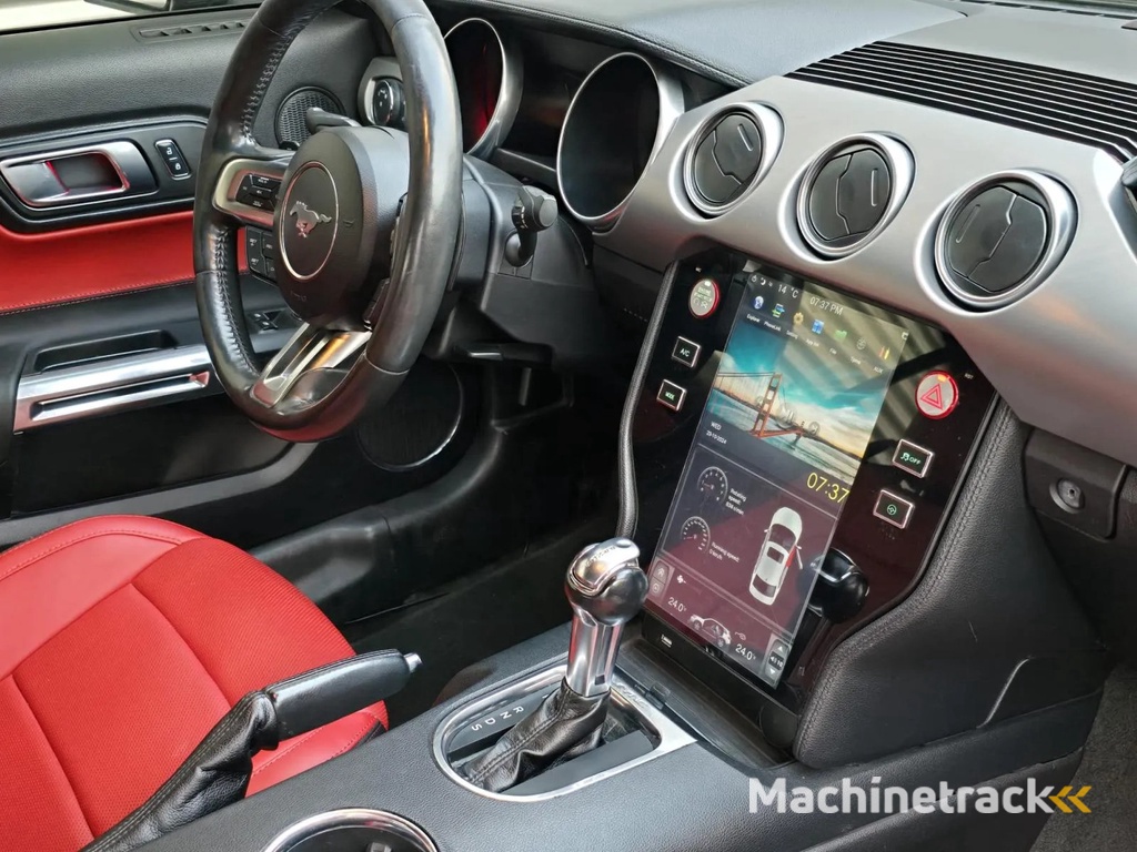 Ford Mustang Convertible 2.3 EcoBoost Navi / Groot scherm carplay / Leder / Airco