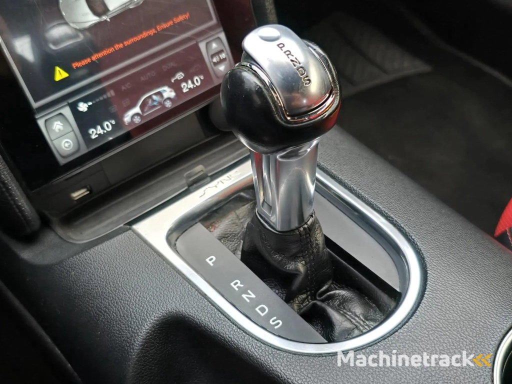 Ford Mustang Convertible 2.3 EcoBoost Navi / Groot scherm carplay / Leder / Airco