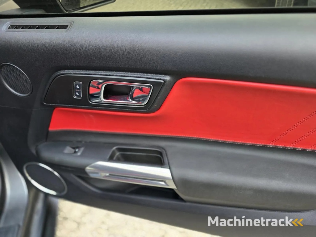 Ford Mustang Convertible 2.3 EcoBoost Navi / Groot scherm carplay / Leder / Airco