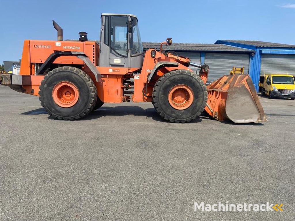 Hitachi LX290
