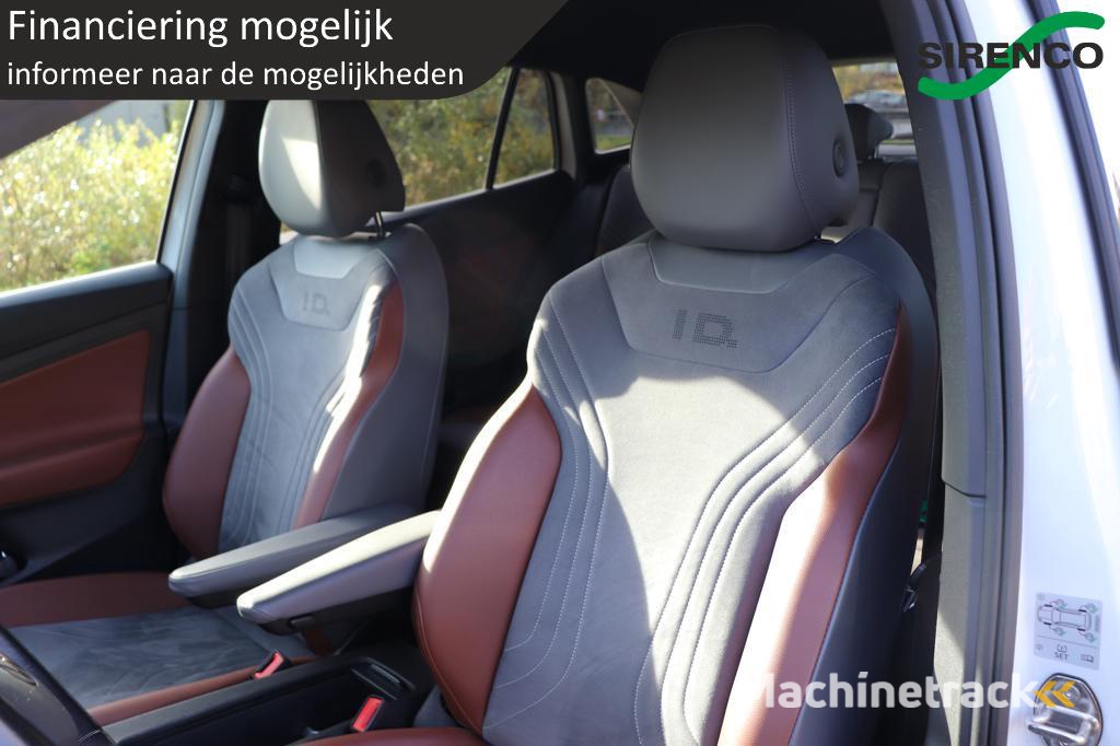 Volkswagen ID.4 First 77 kWh deels leder trekhaak adaptive cruise met lane asist carplay en android auto sfeerverlichting