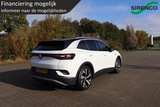 Minituur van Volkswagen ID.4 First 77 kWh deels leder trekhaak adaptive cruise met lane asist carplay en android auto sfeerverlichting
