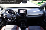 Minituur van Volkswagen ID.4 First 77 kWh deels leder trekhaak adaptive cruise met lane asist carplay en android auto sfeerverlichting