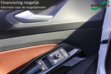 Minituur van Volkswagen ID.4 First 77 kWh deels leder trekhaak adaptive cruise met lane asist carplay en android auto sfeerverlichting
