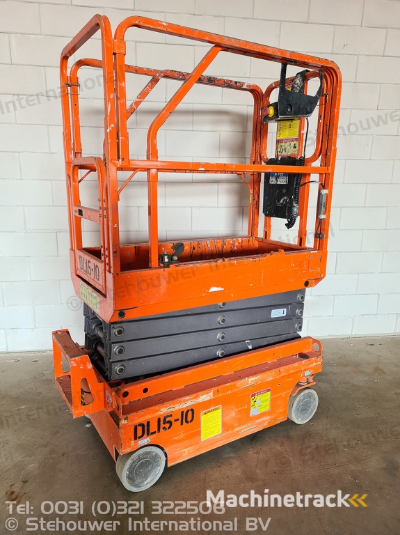 Dingli UCPT0607DCS (BJ 2016) hoogwerker schaarhoogwerker