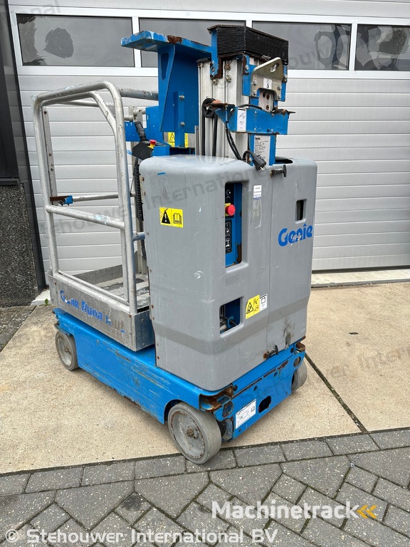 Genie GR12 mast hoogwerker masthoogwerker GRC12